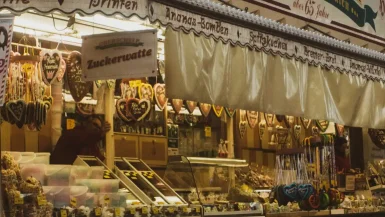 Lebkuchen-_Where-to-Find-the-Best-Bavarian-Pastries-and-Desserts